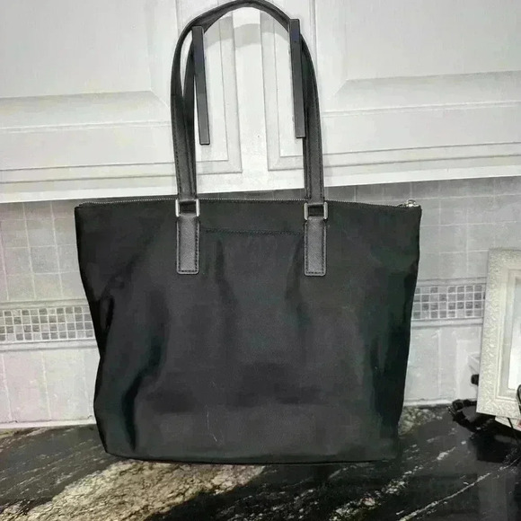 Michael Kors Ariana Large Nylon ToteShoulder Bag with Leather Handles Black! - Picture 7 of 10